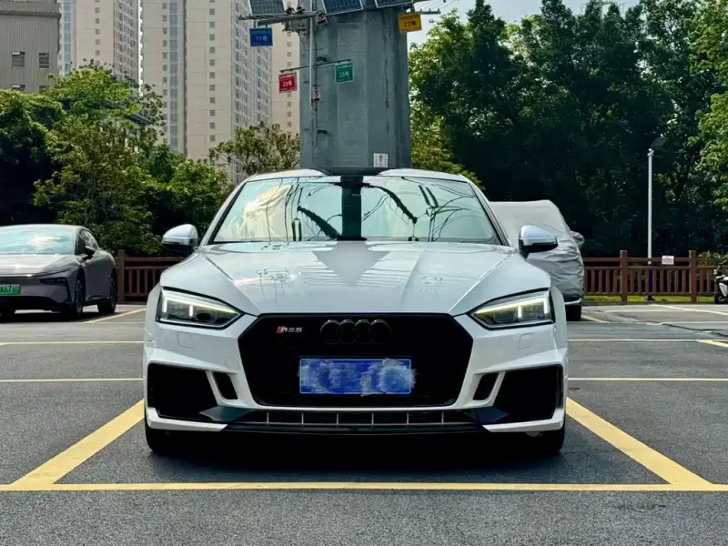 Audi A5 (Import)