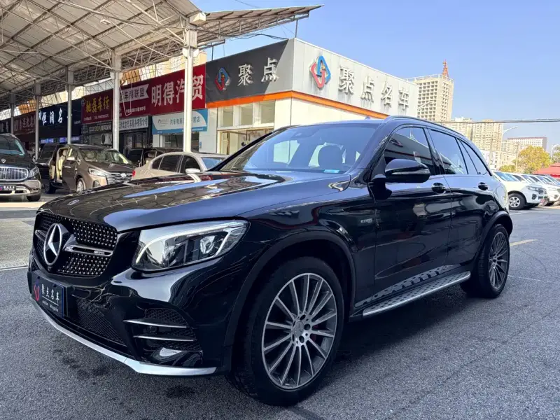 Mercedes-Benz GLC AMG