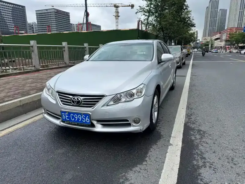 Toyota Reiz