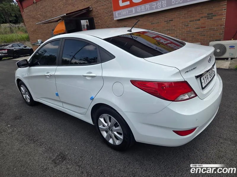 Hyundai Accent