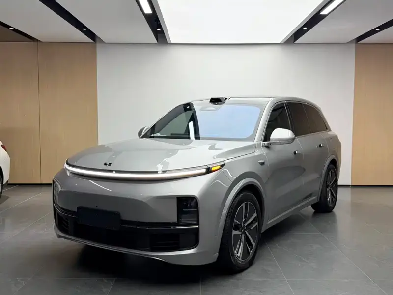 Li Auto L8