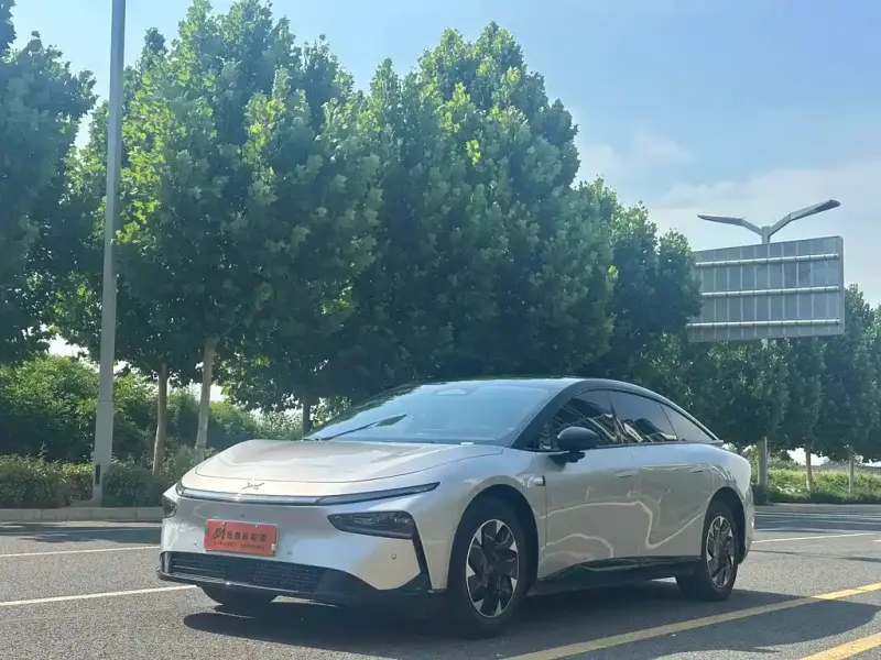 XPeng P7+