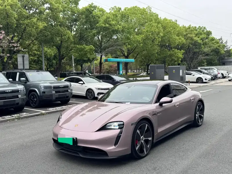 Porsche Taycan