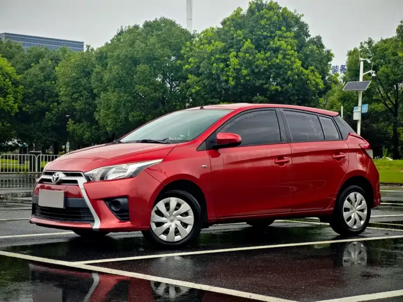 Toyota Yaris L