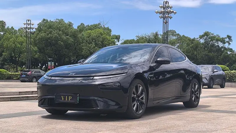 XPeng P7