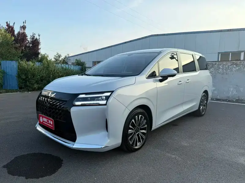 Wuling Starlight 730 NEV