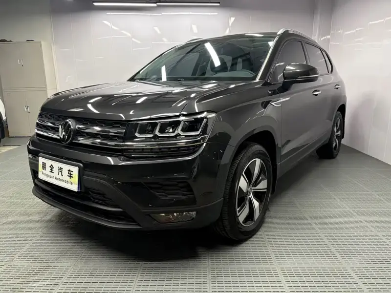Volkswagen Tharu