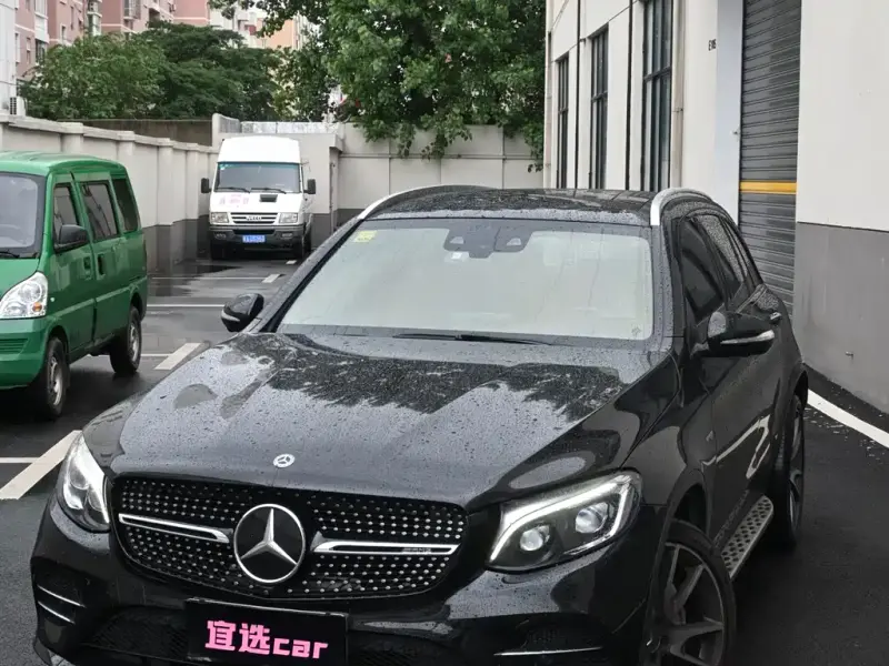 Mercedes-Benz GLC AMG