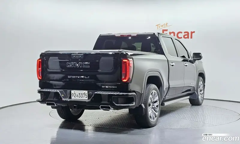 GMC Sierra