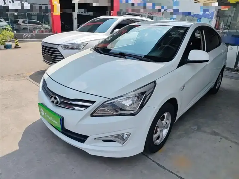 Hyundai Verna