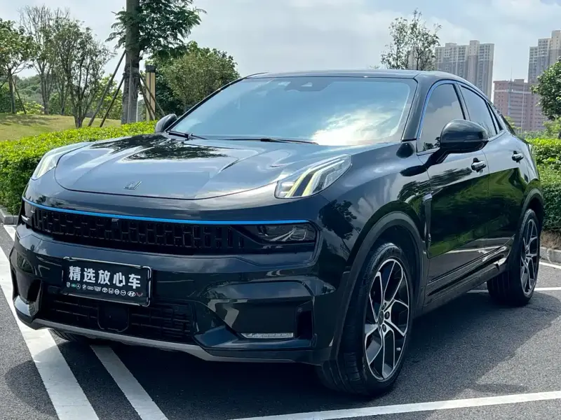 Lynk & Co 05