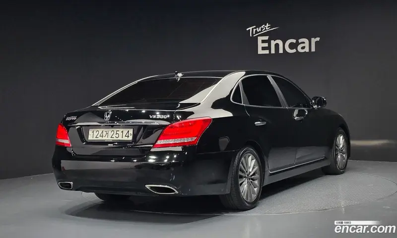 Hyundai Equus