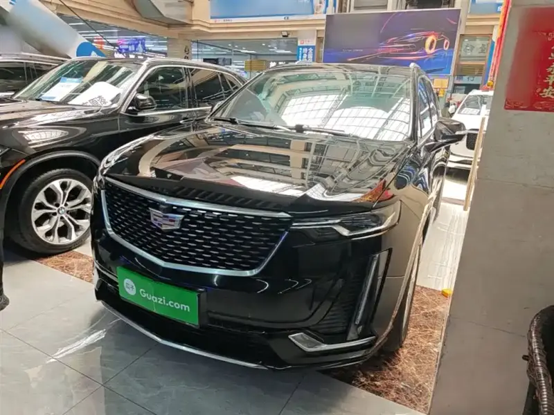 Cadillac XT6