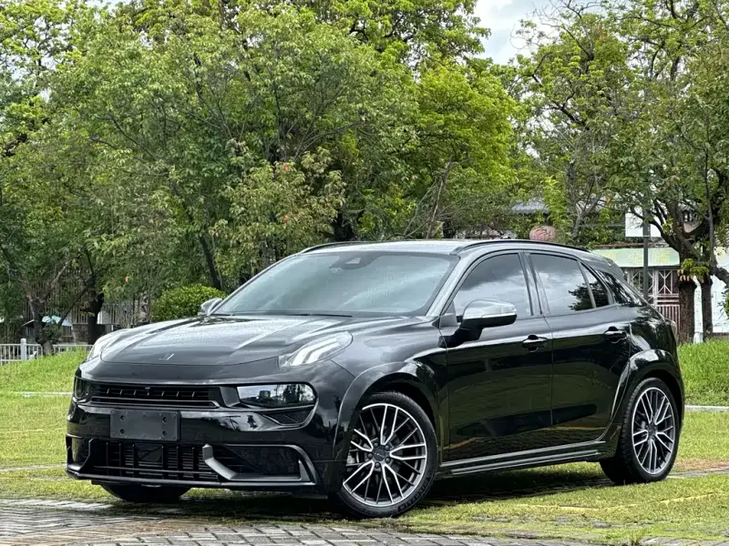 Lynk & Co 02 Hatchback