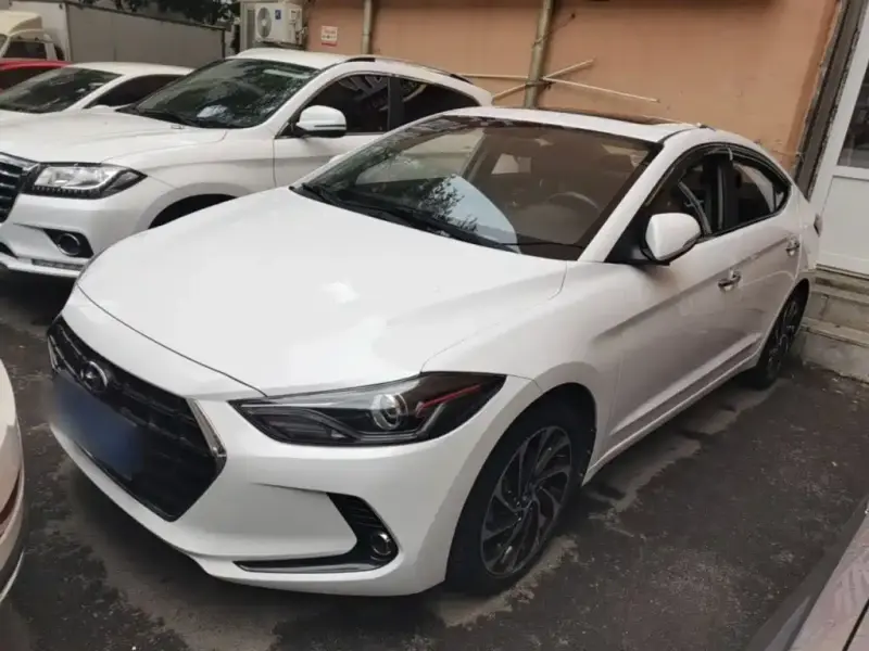 Hyundai Elantra