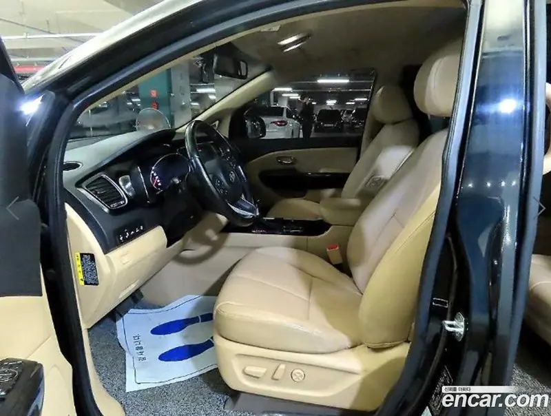 Kia Carnival (Canival)