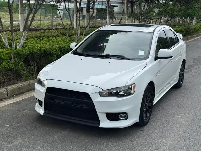 Mitsubishi Lancer EX