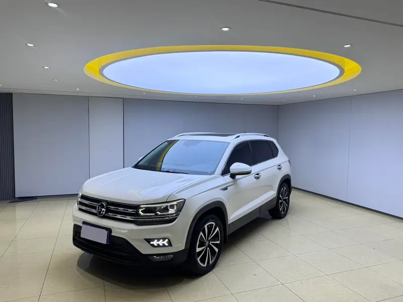 Volkswagen Tharu