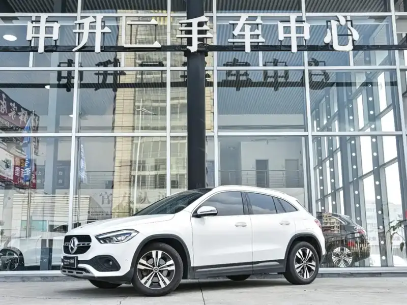 Mercedes-Benz GLA