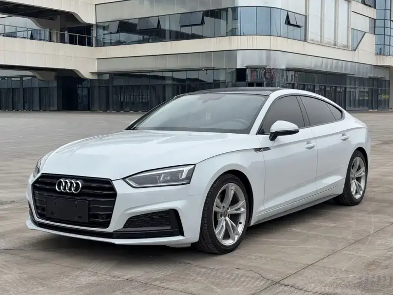 Audi A5 (Import)