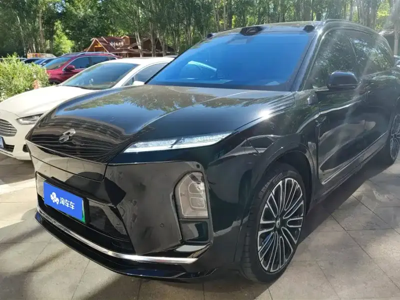 NIO ES8