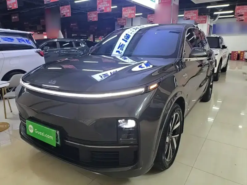 Li Auto L8