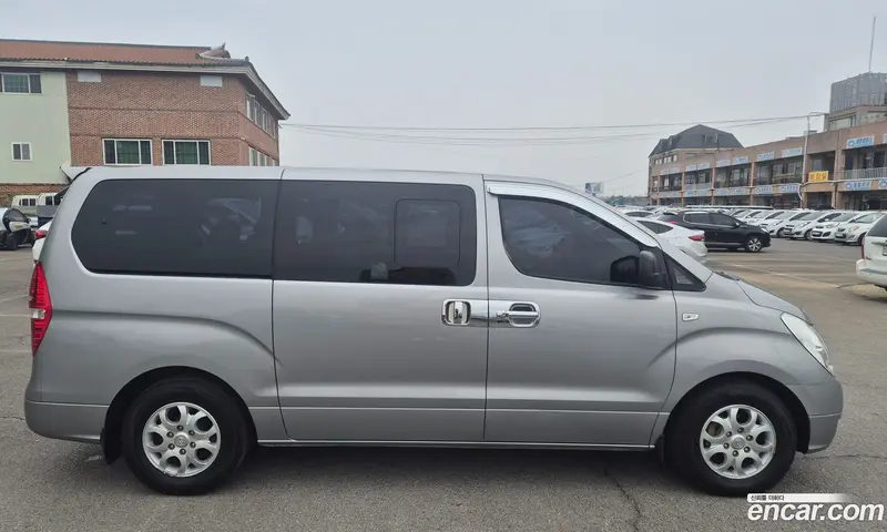 Hyundai H-1