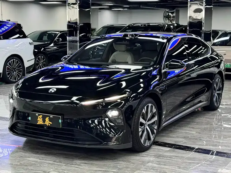 NIO ET7