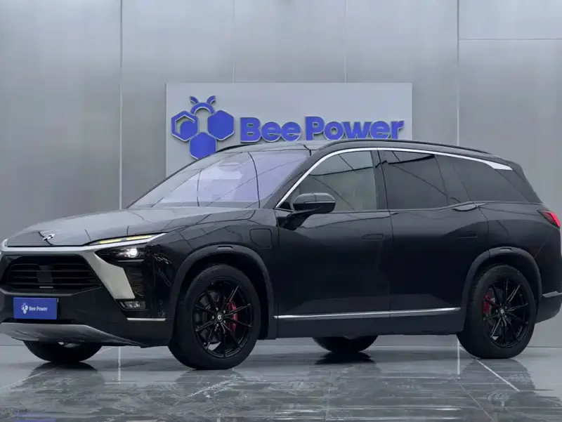 NIO ES8