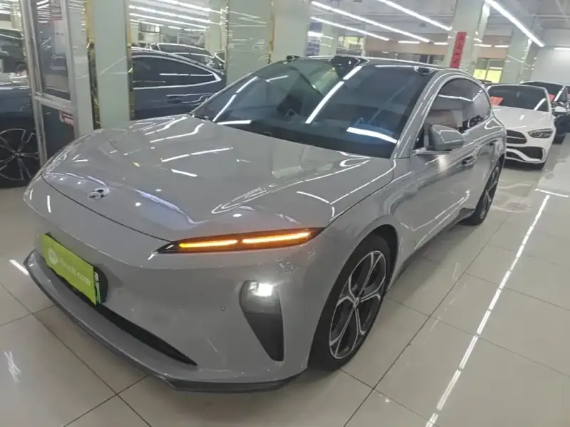 NIO ET5T