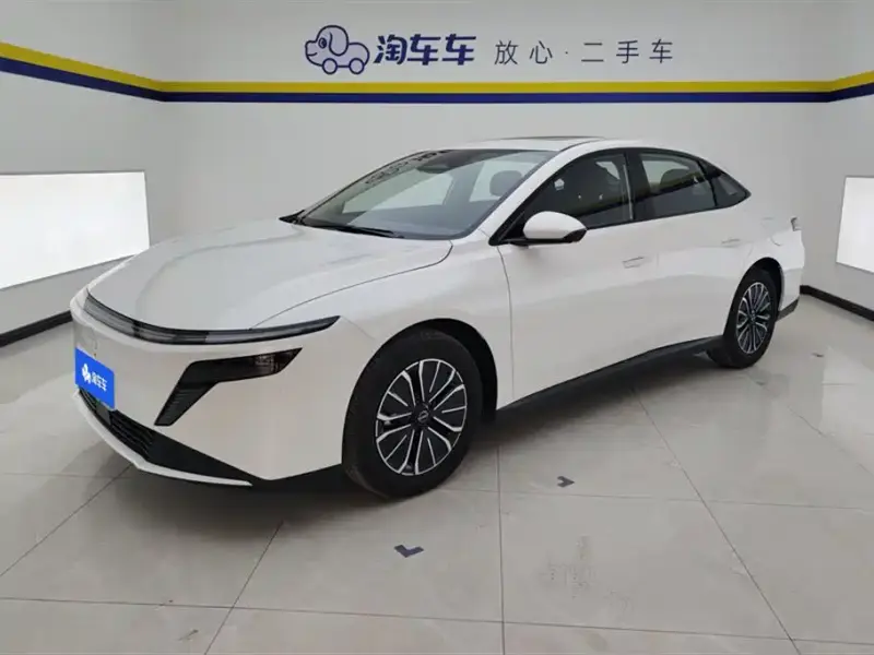 Nissan N6