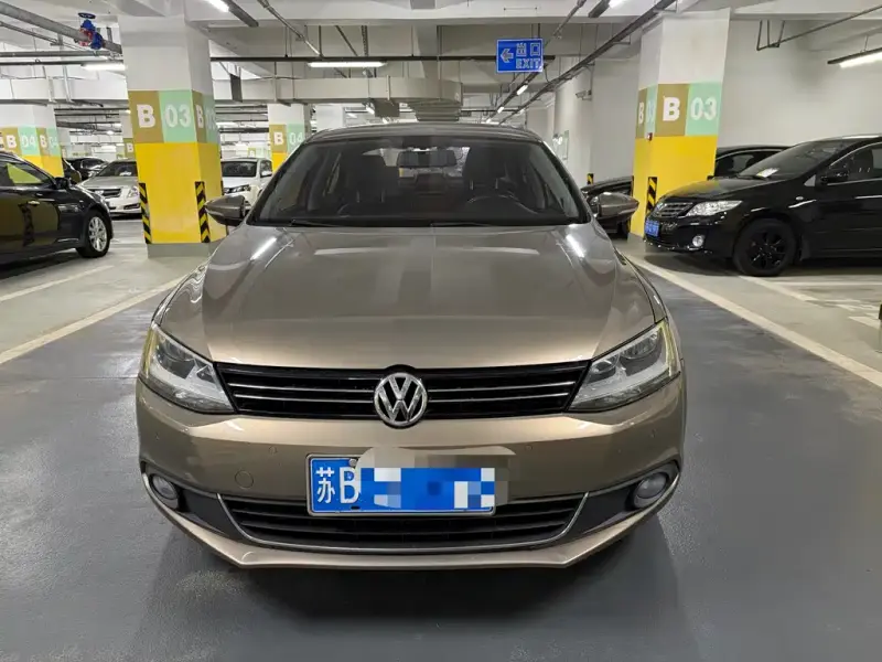 Volkswagen Sagitar