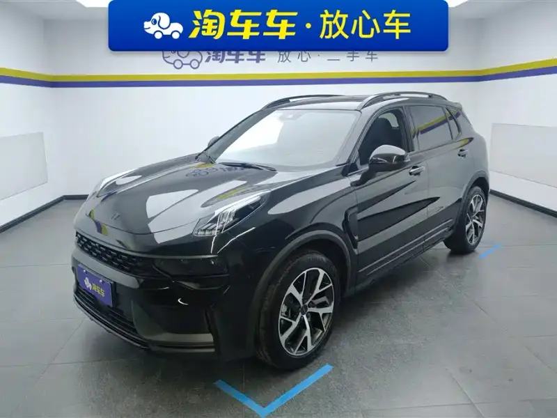 Lynk & Co 01
