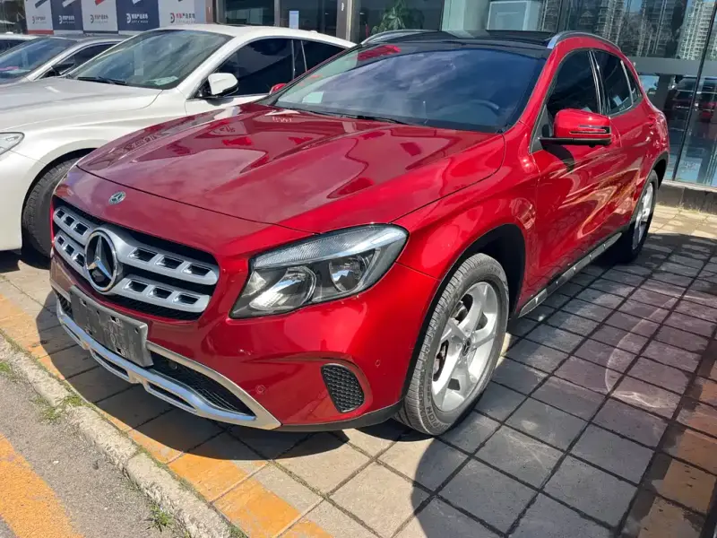 Mercedes-Benz GLA