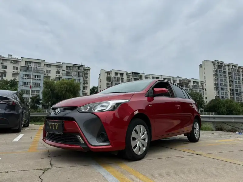 Toyota Yaris L