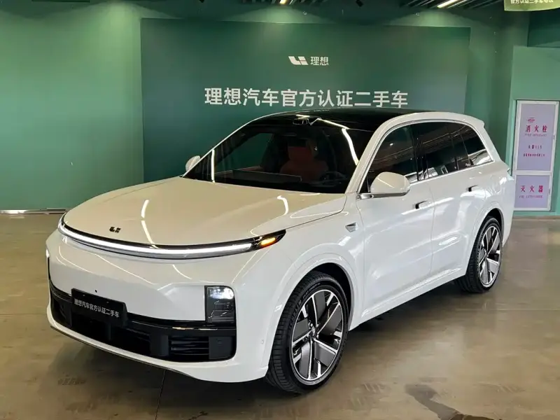 Li Auto L8