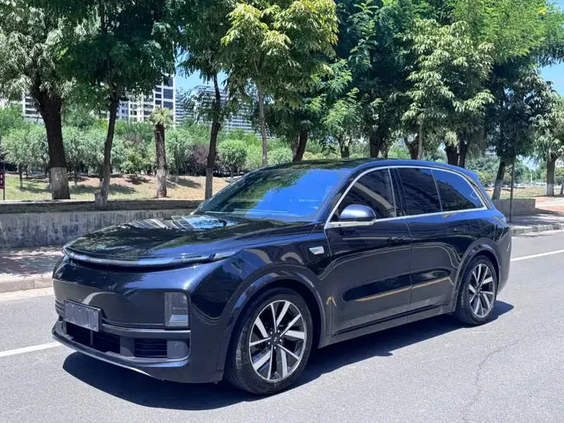 Li Auto L8