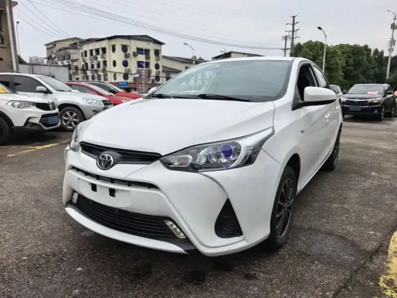 Toyota Yaris L