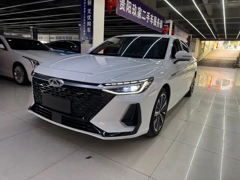 Chery Arrizo 8