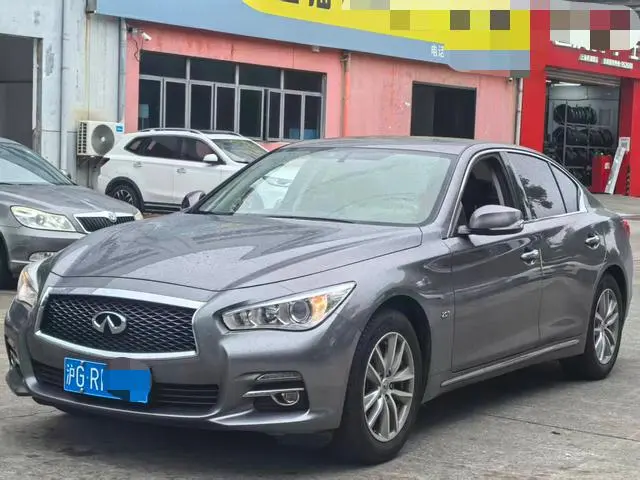 Infiniti Q50L