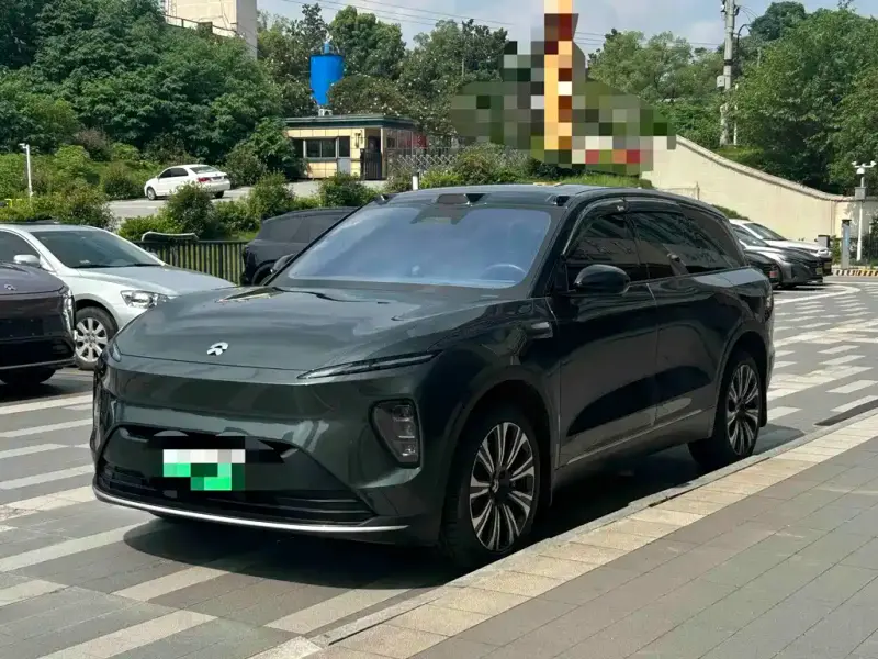 NIO ES8