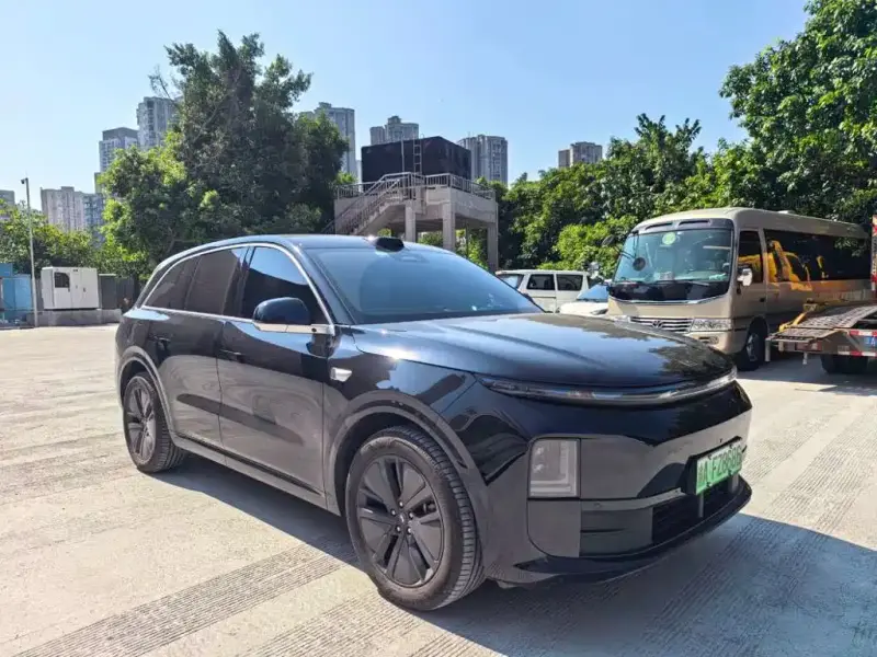 Li Auto L6