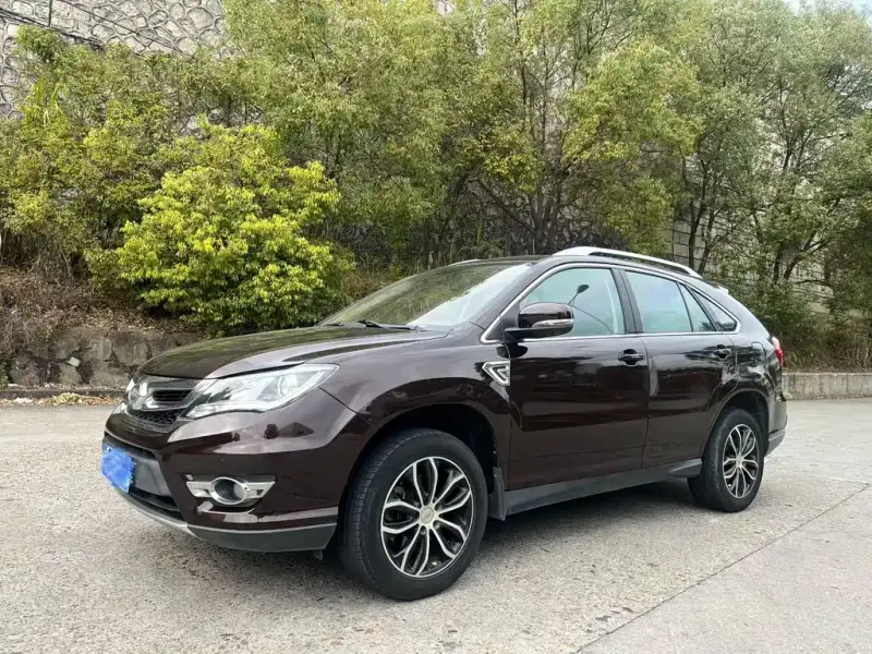 BYD S7
