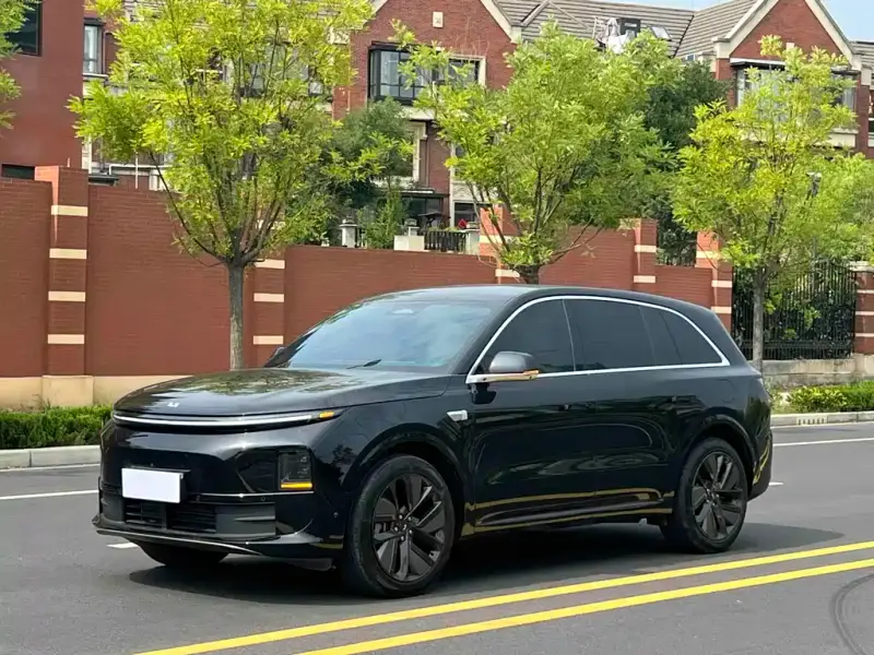 Li Auto L6