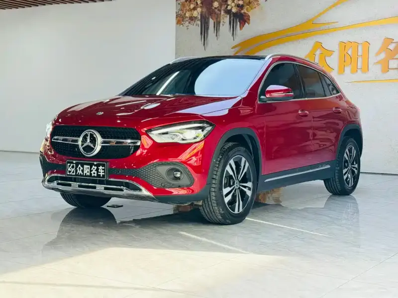 Mercedes-Benz GLA