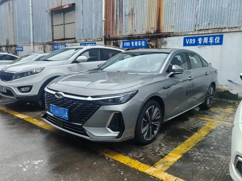 Chery Arrizo 8