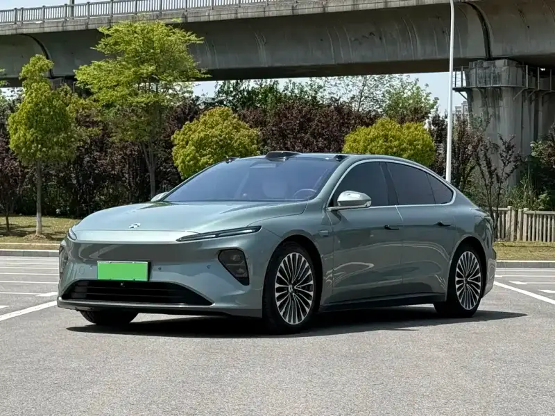 NIO ET7
