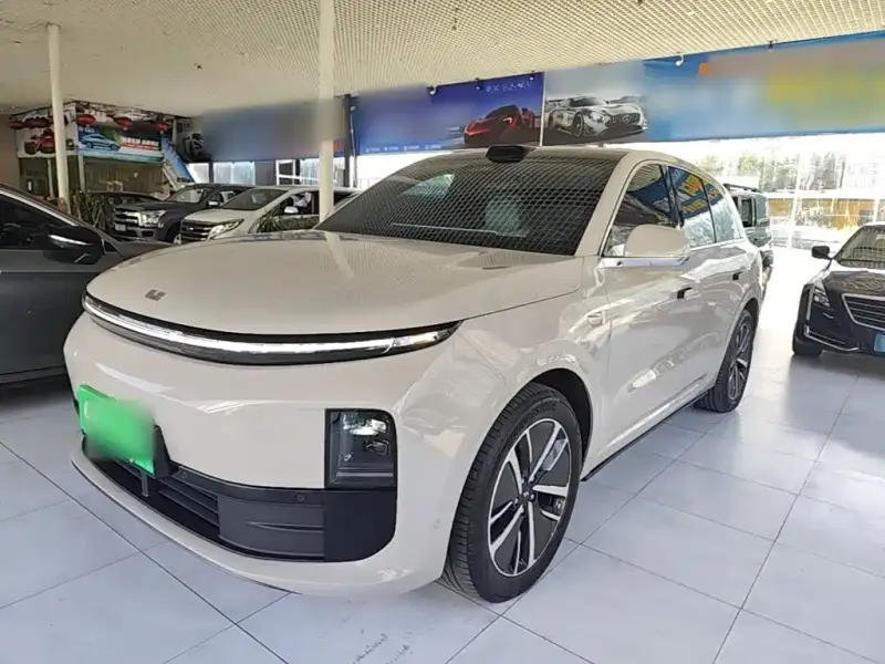 Li Auto L6