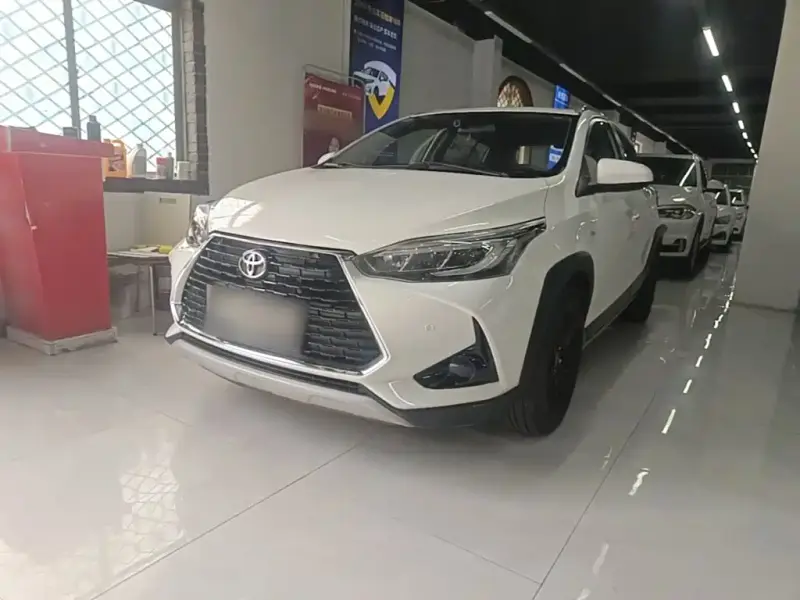 Toyota Yaris L