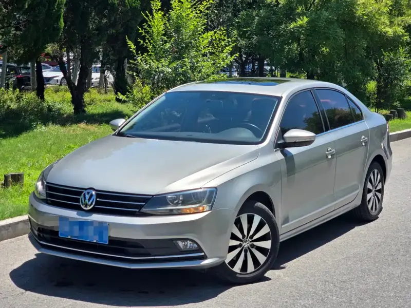Volkswagen Sagitar